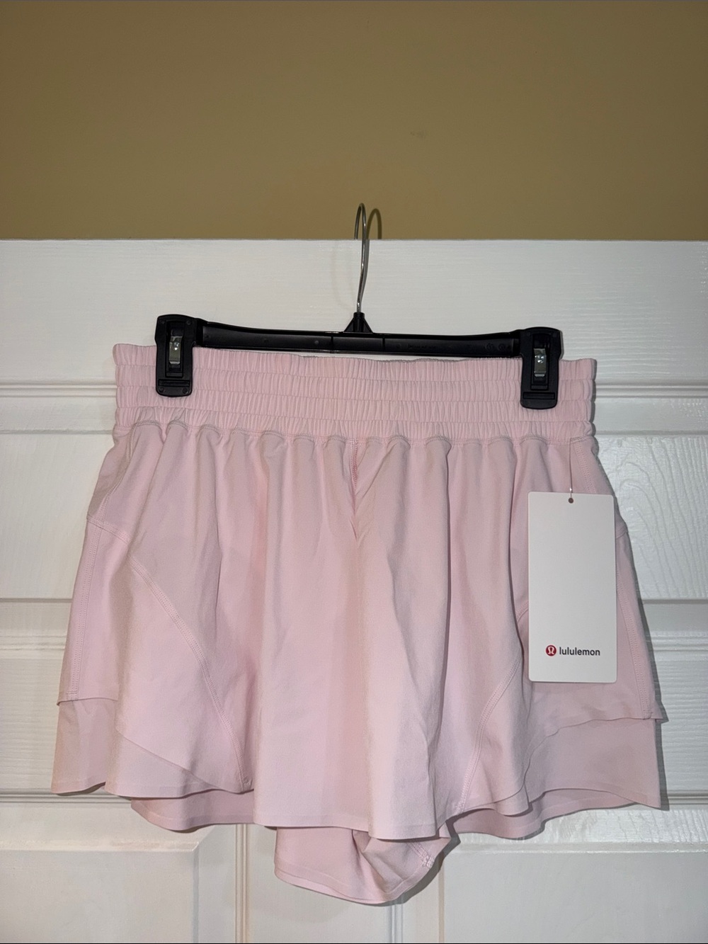 Shake It Out 2.5” Shorts Medium